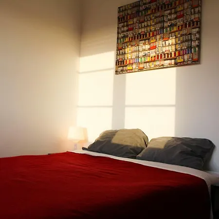 Homestay Central With River View Lisbon